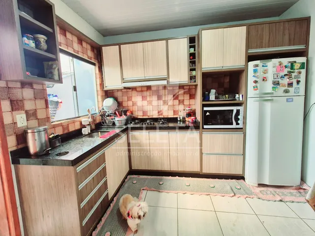 Imagem 2: Casa a Venda de esquina com piscina e área gourmet próxima à Unioeste