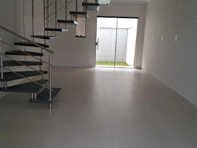 Imagem 5: Sobrado moderno com 2 suítes próximo ao Komprão da Água Verde em Blumenau