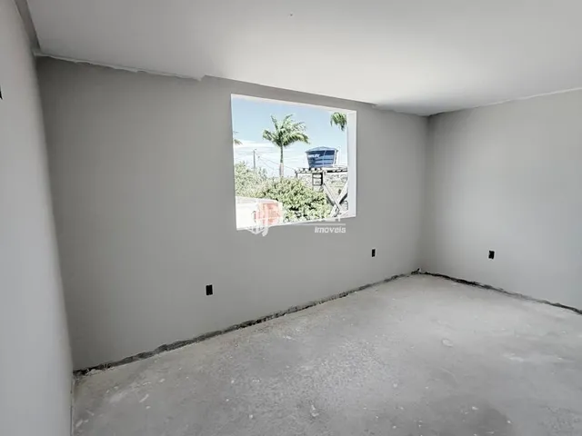 Imagem 9: Casa à Venda em Nova Guarapari, 3 Quartos com Suíte e Área Gourmet, R$ 700 Mil