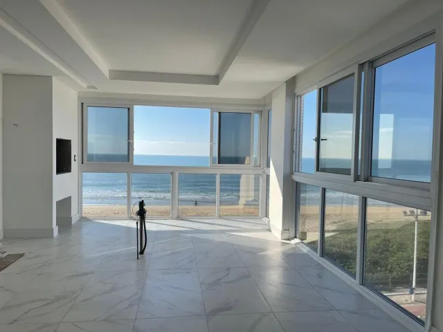 Imagem 4: BRAVA PRIME - APARTAMENTO FRENTE MAR NA PRAIA BRAVA