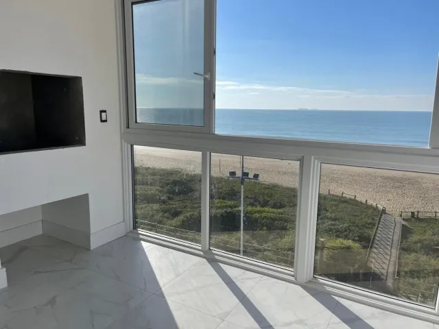 Imagem 5: BRAVA PRIME - APARTAMENTO FRENTE MAR NA PRAIA BRAVA