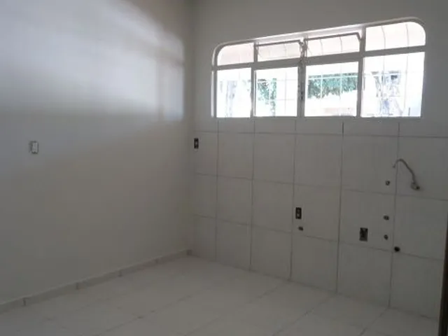 Imagem 2: CASA - UMUARAMA Casa com 3 dormitórios