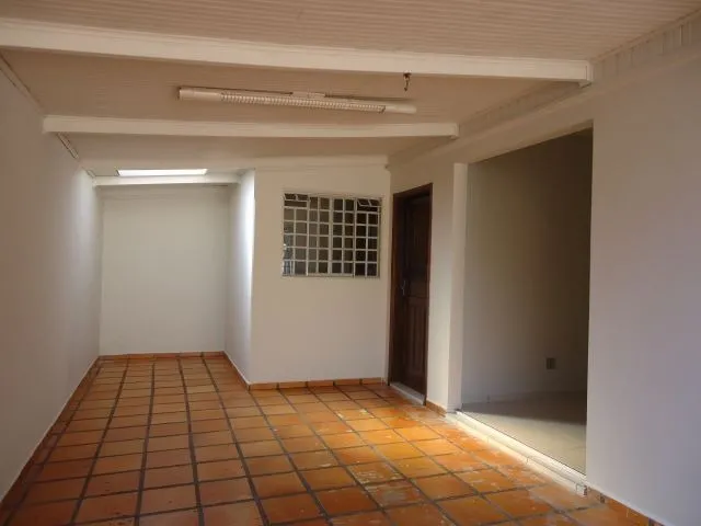 Imagem 8: CASA - UMUARAMA Casa com 3 dormitórios