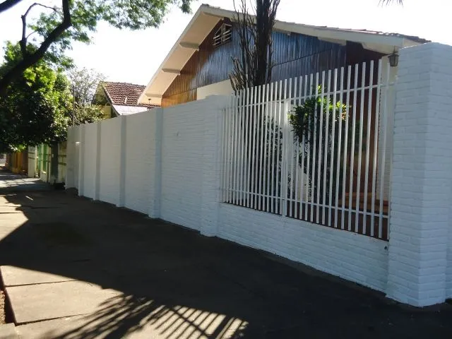 Imagem 5: CASA - UMUARAMA Casa com 3 dormitórios