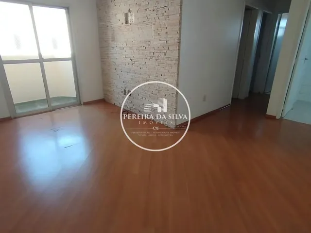 Imagem: O apartamento possui 2 Dormitórios, 1 Banheiro, 1 Vaga na