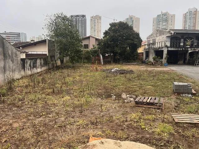Imagem 13: Terreno à venda em Curitiba - Orleans, 760m², vista livre, localização privilegiada