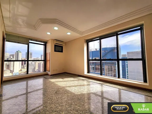 Imagem: 120m² internos. Amplo conjunto comercial