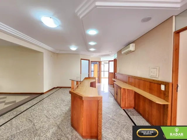 Imagem 5: 120m² internos. Amplo conjunto comercial com ar condicionado, edifício de esquina