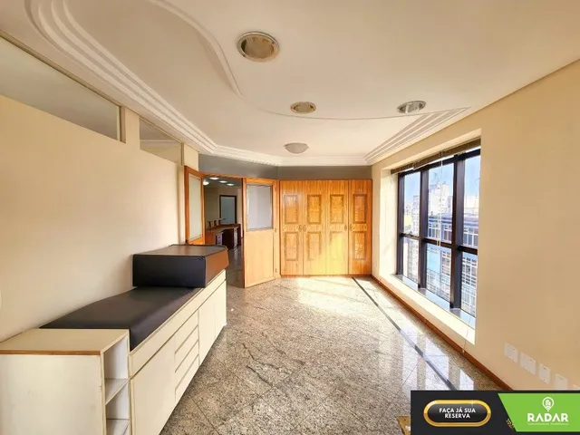 Imagem 4: 120m² internos. Amplo conjunto comercial com ar condicionado, edifício de esquina