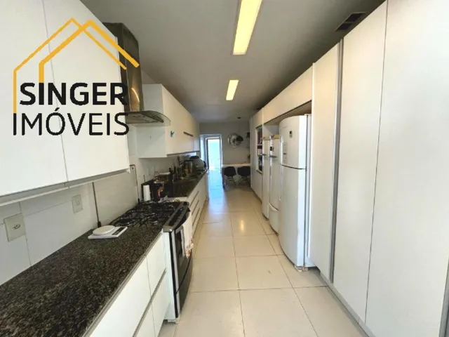 Imagem 6: Casa Duplex em Condomínio > Alto Padrão > Barra da Tijuca/RJ: 4 Quartos (2 Suítes)