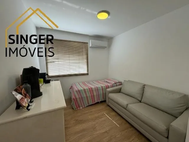 Imagem 16: Casa Duplex em Condomínio > Alto Padrão > Barra da Tijuca/RJ: 4 Quartos (2 Suítes)