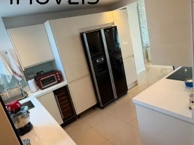 Imagem 9: Apartamento à Venda > VITÓRIA > Salvador/Ba: 4 Quartos (4 Suítes), Ampla Sala com