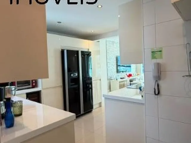 Imagem 6: Apartamento à Venda > VITÓRIA > Salvador/Ba: 4 Quartos (4 Suítes), Ampla Sala com