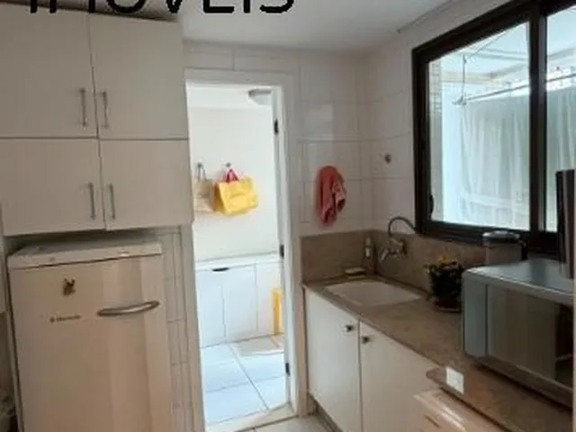 Imagem 5: Apartamento à Venda > VITÓRIA > Salvador/Ba: 4 Quartos (4 Suítes), Ampla Sala com