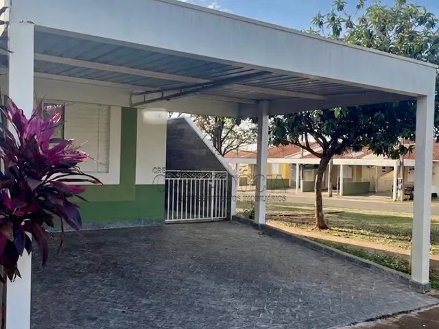 Imagem: A casa em condomínio possui 3 Dormitórios, 1 Suíte, 2