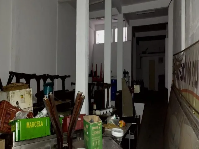 Imagem 16: Vendo / Alugo Prédio Comercial em Campo Grande RJ. Localização: Próximo a faculdade