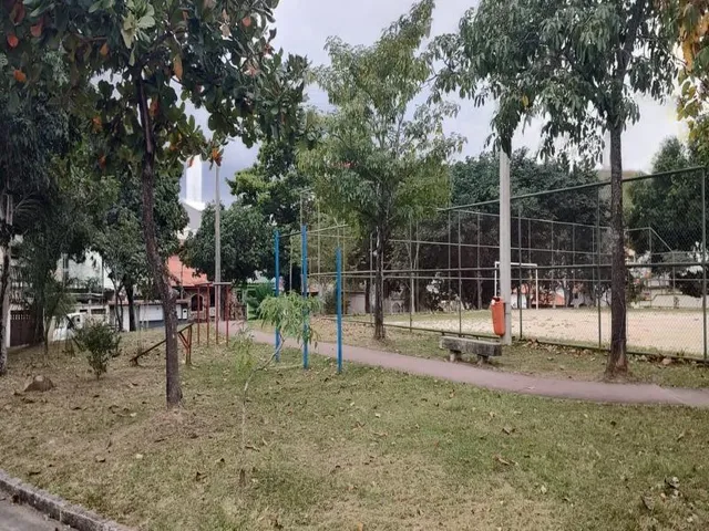 Imagem 8: Vendo casa duplex em condomínio - Campo Grande RJ. LOCALIZAÇÃO: Próximo a escolas