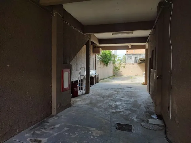 Imagem 11: Vendo Prédio na Estrada do Pré, 1.919 - Campo Grande - RJ Localização: Ao lado do
