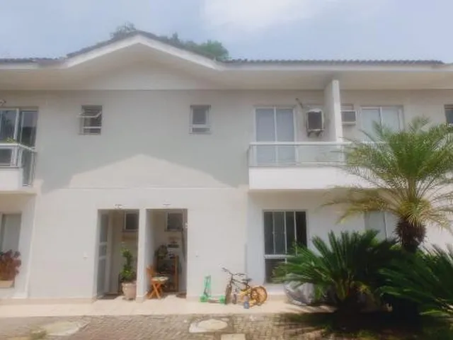 Imagem: VENDO EXCELENTE CASA DUPLEX - GUARATIBA