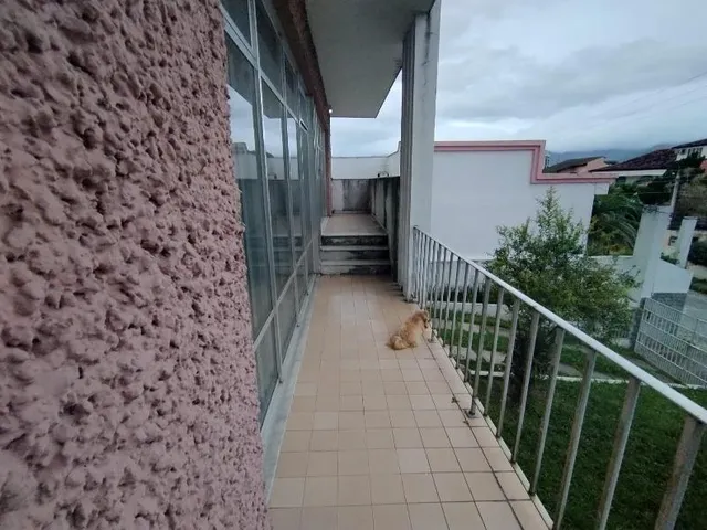 Imagem 4: VENDO CASA EM CAMPO GRANDE - RJ Localização: Rua Rio Bonito, próximo ao viaduto