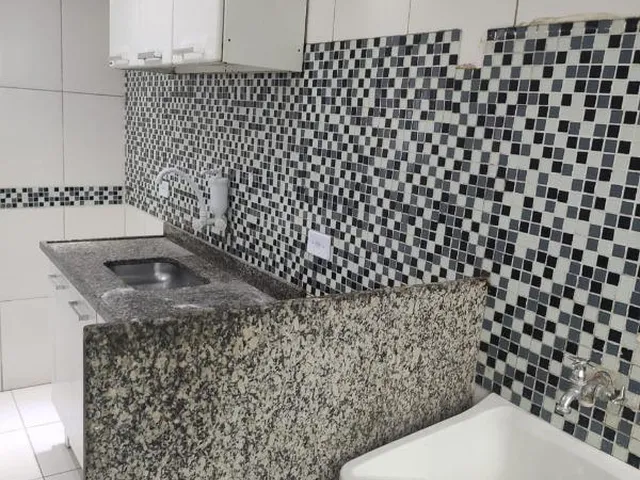 Imagem 11: VENDO/ALUGO APARTAMENTO EM CAMPO GRANDE RJ Localização: Rua Camaipí, 291 - Cond.Artur