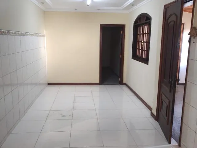 Imagem 13: VENDO CASA EM CAMPO GRANDE - RJ Localização: Próximo ao supermercado Carrefour