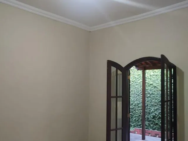 Imagem 12: VENDO CASA EM CAMPO GRANDE - RJ Localização: Próximo ao supermercado Carrefour