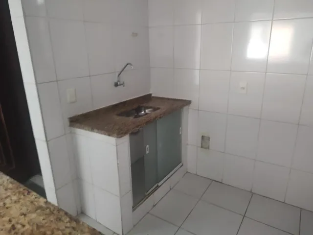 Imagem 8: VENDO/ALUGO APTO EM CAMPO GRANDE - RJ Localização: Estrada Iaraquã, próximo Colégio
