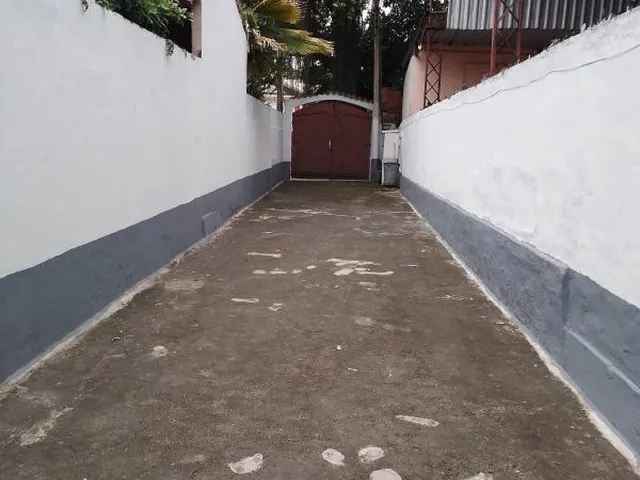 Imagem 12: VENDO CASA EM CAMPO GRANDEE - RJ Localização: Rua Alfredo de Moraes. Próximo ao