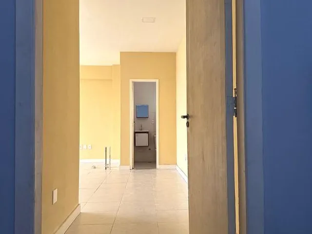 Imagem 7: ALUGO LOJA NO WEST MEDICAL CENTER EM CAMPO GRANDE - RJ Prédio com exuberante fachada