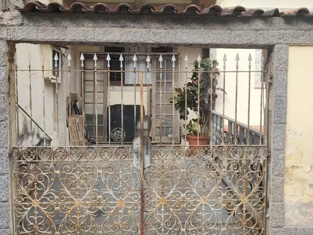 Imagem 3: VENDO CASA EM CAMPO GRANDE - RJ Localização: Rua Solânea, próximo ao West Shopping