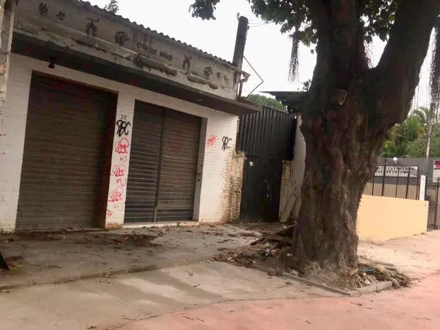 Imagem 12: VENDO LOJA COMERCIAL COM 2 CASAS NOS FUNDOS EM CAMPO GRANDE - RJ Localização: Estrada