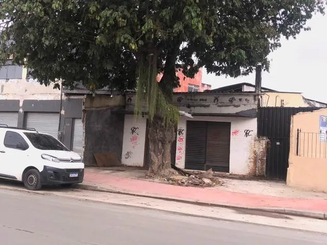 Imagem 3: VENDO LOJA COMERCIAL COM 2 CASAS NOS FUNDOS EM CAMPO GRANDE - RJ Localização: Estrada