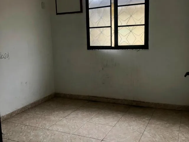Imagem 15: VENDO LOJA COMERCIAL COM 2 CASAS NOS FUNDOS EM CAMPO GRANDE - RJ Localização: Estrada
