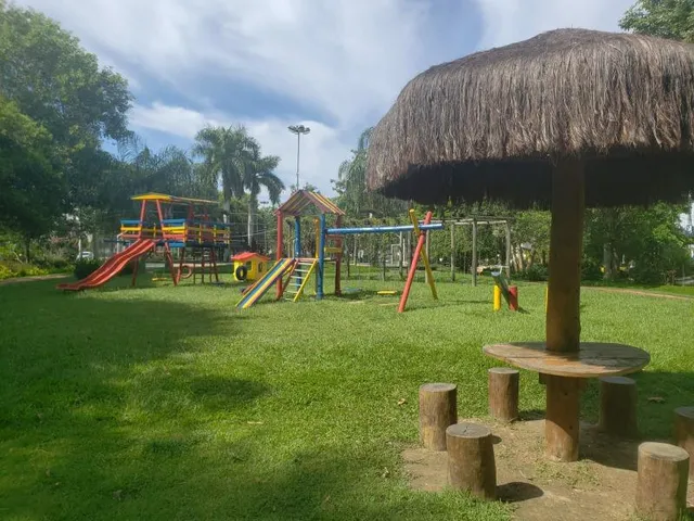 Imagem 15: VENDO CASA DUPLEX DE ALTO PADRÃO Situada no prestigiado Condomínio Golden Village