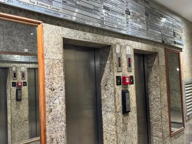 Imagem 7: Vendo Sala Comercial- Campo Grande - RJ Localização: Rua Barcelos Domingos. Edifício