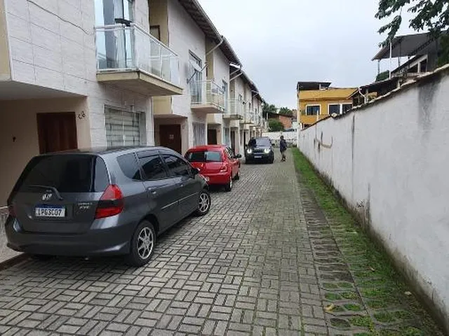 Imagem 9: VENDO CASA DUPLEX EM CAMPO GRANDE - RJ Localização: Rua Mora, próximo ao Clube Campo