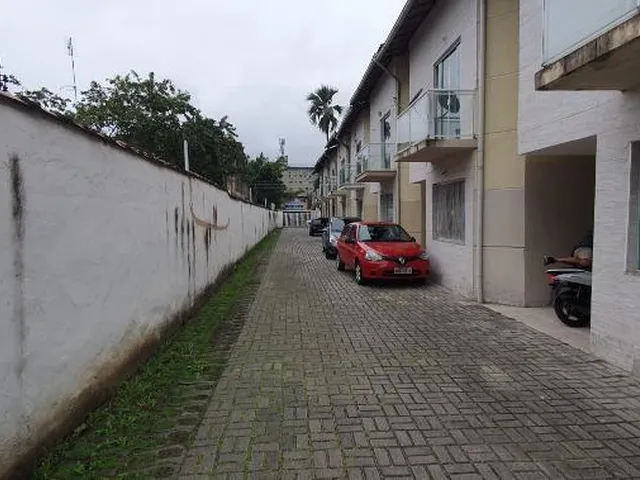 Imagem 8: VENDO CASA DUPLEX EM CAMPO GRANDE - RJ Localização: Rua Mora, próximo ao Clube Campo