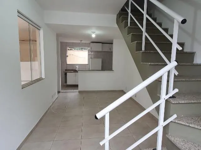 Imagem 13: VENDO CASA DUPLEX EM CAMPO GRANDE - RJ Localização: Rua Mora, próximo ao Clube Campo