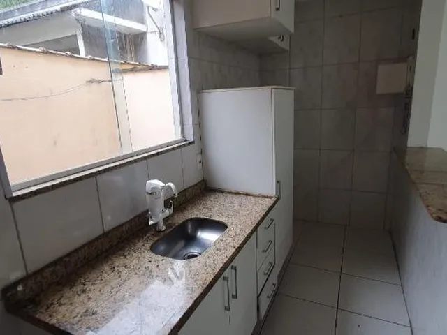 Imagem 7: VENDO CASA DUPLEX EM CAMPO GRANDE - RJ Localização: Rua Mora, próximo ao Clube Campo