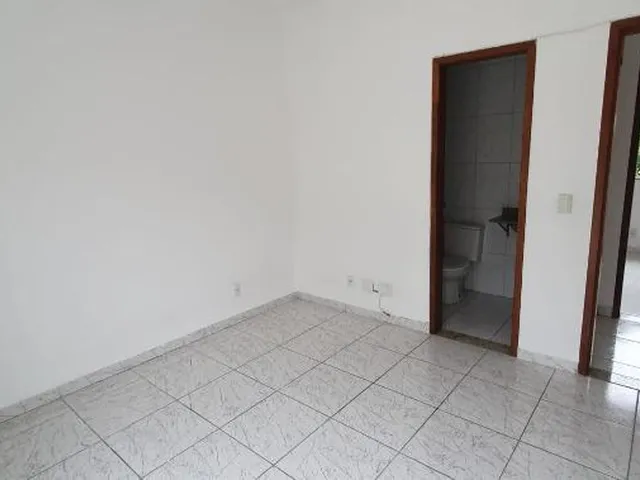 Imagem 3: VENDO CASA DUPLEX EM CAMPO GRANDE - RJ Localização: Rua Mora, próximo ao Clube Campo