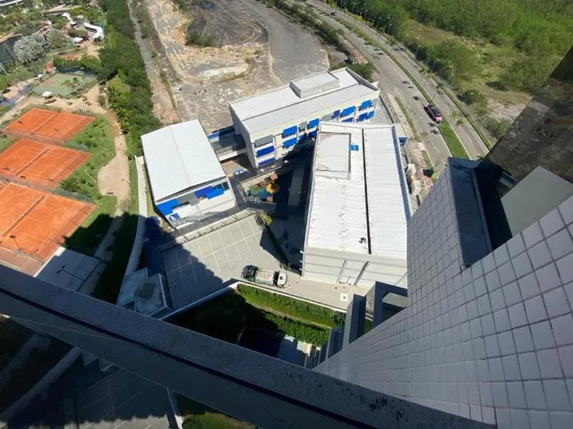 Imagem 12: VENDO APARTAMENTO NA ILHA PURA - BARRA OLÍMPICA - RJ Localizado na AV. ABRAHAM MEDINA