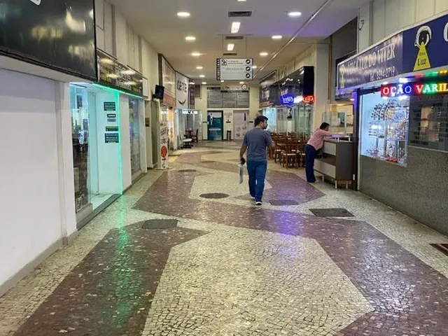 Imagem 7: Vendo Sala Comercial- Campo Grande - RJ Localização: Rua Coronel Agostinho