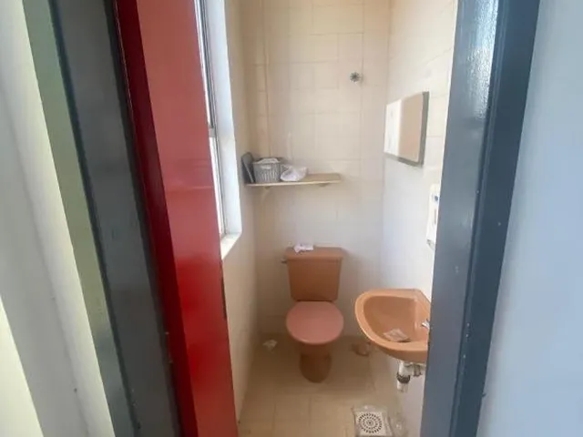 Imagem 9: Vendo Sala Comercial- Campo Grande - RJ Localização: Rua Coronel Agostinho