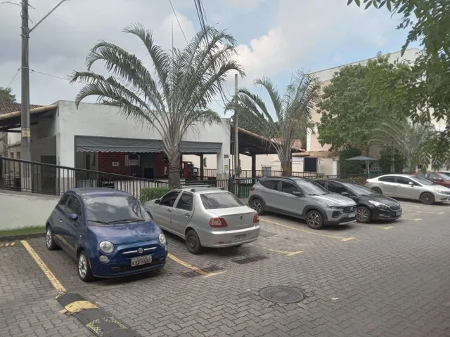 Imagem 16: VENDO APARTAMENTO EM CAMPO GRANDE - RJ Localização: Em frente ao Supermercado Adonai