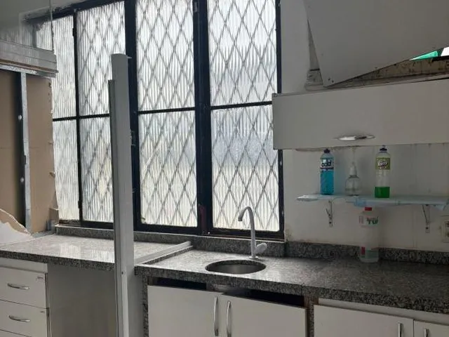 Imagem 2: Vendo Sala Comercial no Centro de Campo Grande - RJ Localização: Rua Dr Caetano Faria
