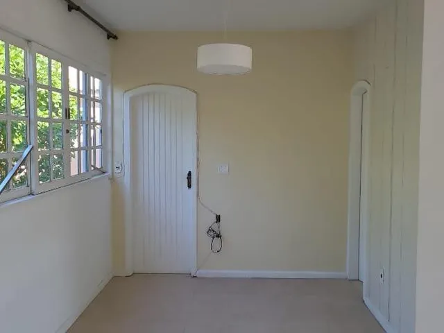 Imagem 9: VENDO CASA DUPLEX EM CAMPO GRANDE - RJ Localização: Rua dos Dentistas ao lado da