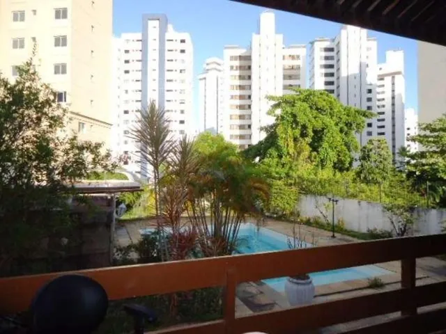 Imagem 6: Imóvel de Luxo à Venda em Salvador-BA: Casa no Caminho das Árvores com 7 Quartos e