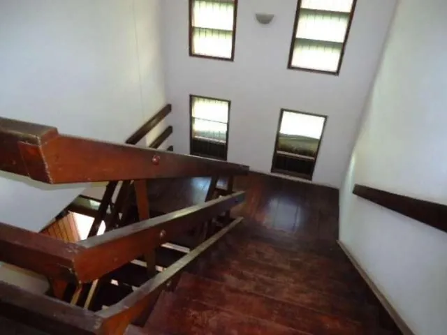 Imagem 11: Imóvel de Luxo à Venda em Salvador-BA: Casa no Caminho das Árvores com 7 Quartos e