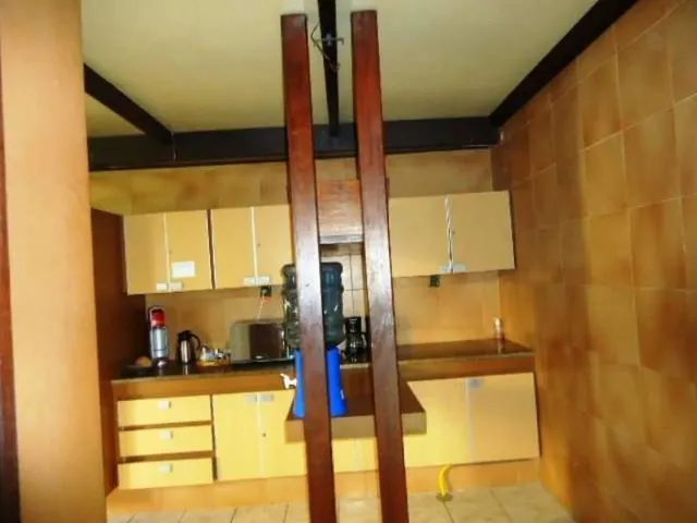 Imagem 13: Imóvel de Luxo à Venda em Salvador-BA: Casa no Caminho das Árvores com 7 Quartos e